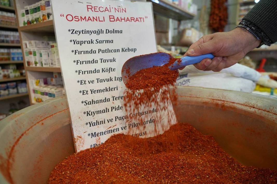 Formülünü 29 yıldır paylaşmadı: Kilosu 1.000 TL, kapış kapış satılıyor 12